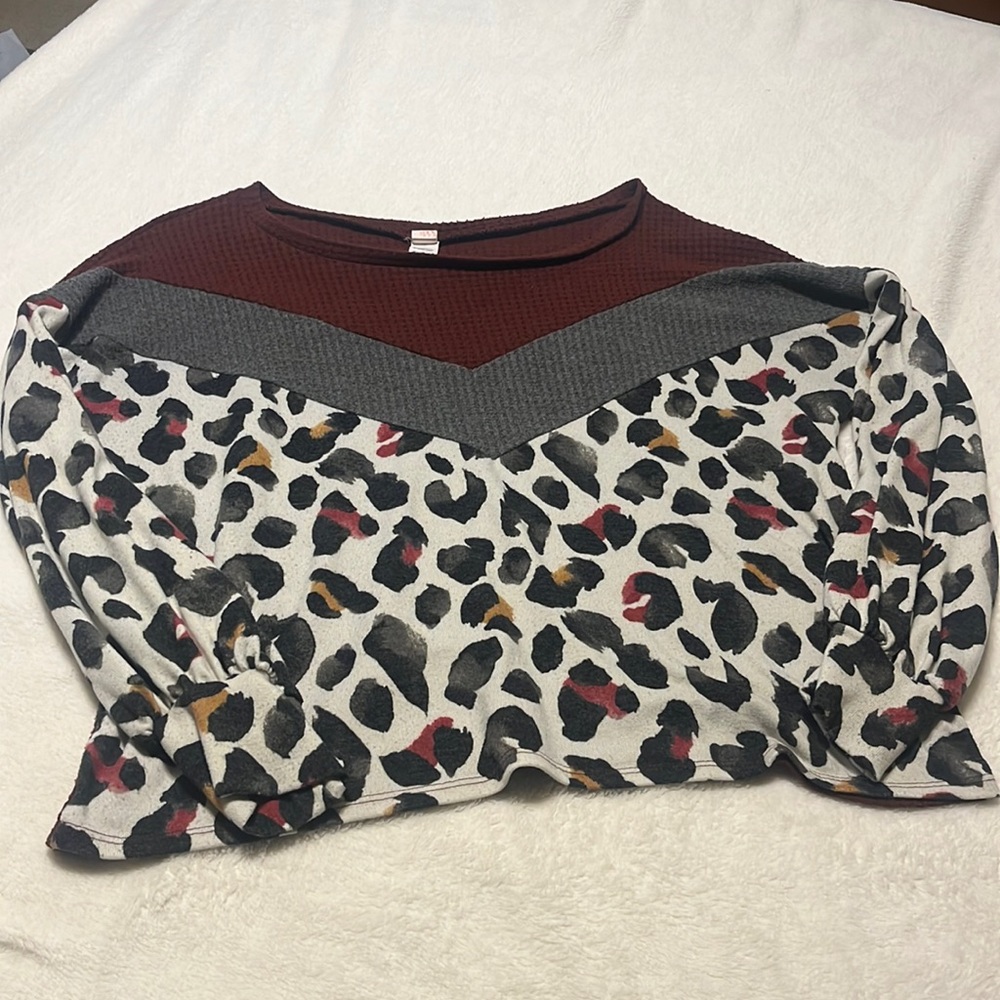 Maroon and grey cheetah print sweater! Size large